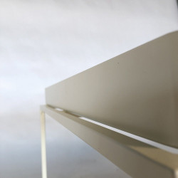 Table basse minimaliste en métal SYLVIE