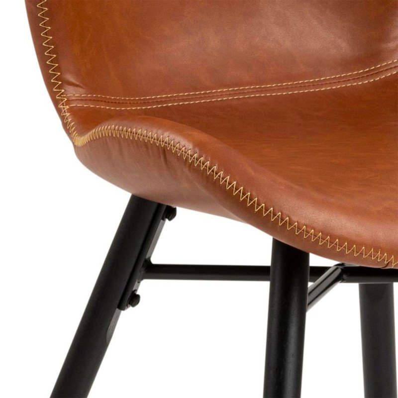Lot de 2 chaises en simili camel pieds noir MATILDA