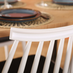 Lot 2 chaises design DAUPHINE