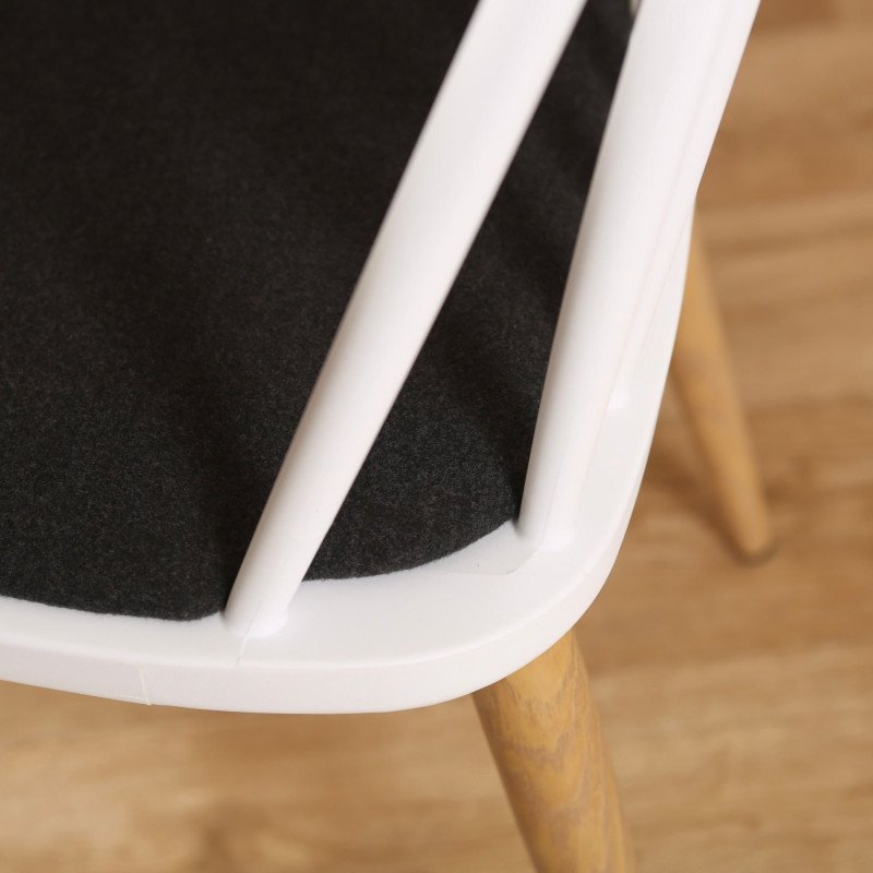 Lot 2 chaises design DAUPHINE