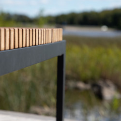 Banc d'extérieur moderne en bois et métal HEROS