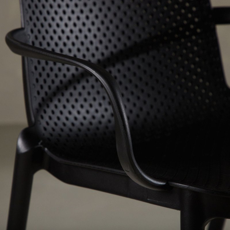 Chaise moderne en plastique durable noir ISAIH
