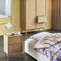 Table de chevet motif chevrons en bois PAMILA