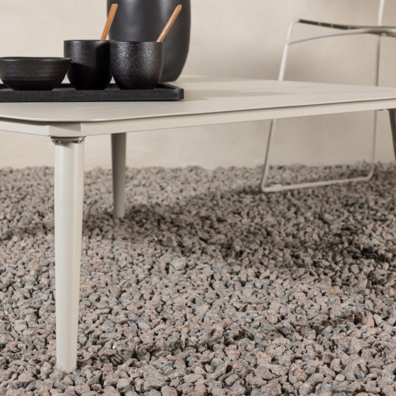 Table basse en métal beige LETYA