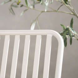 Banc minimaliste en métal KINIO - Noir, Beige